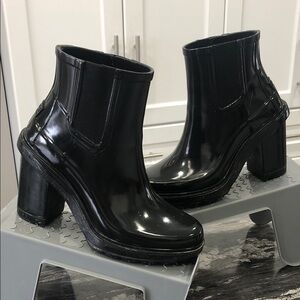 Hunter Block Heel Chelsea Rain Booties | Women’s Size 5 | Gloss Black